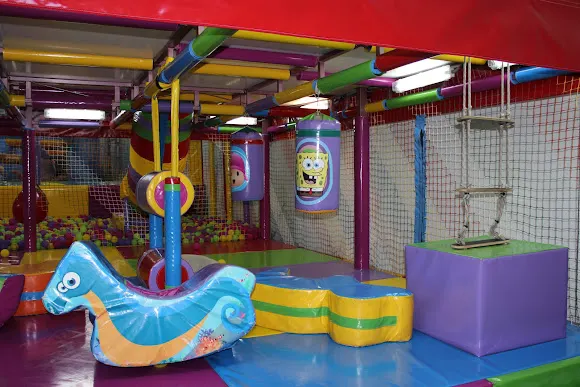 La Isla Parque Infantil.