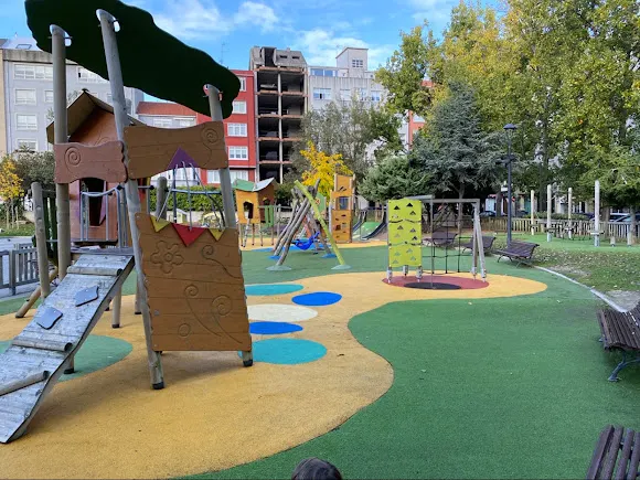 Parque infantil plazaTolerancia