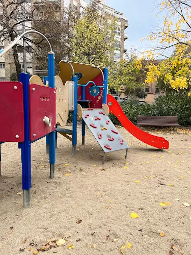 Parque Infantil, final de Parque Fuente del Berro