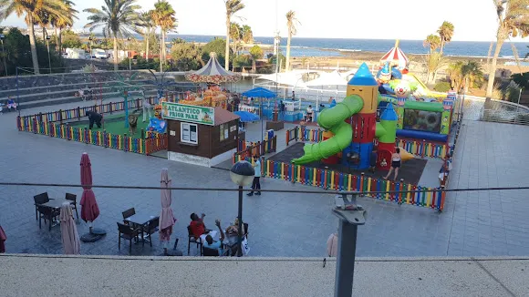 Parque infantil - Antigua