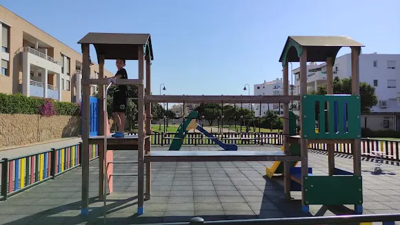 Parque infantil - Parque infantil en Roquetas de Mar