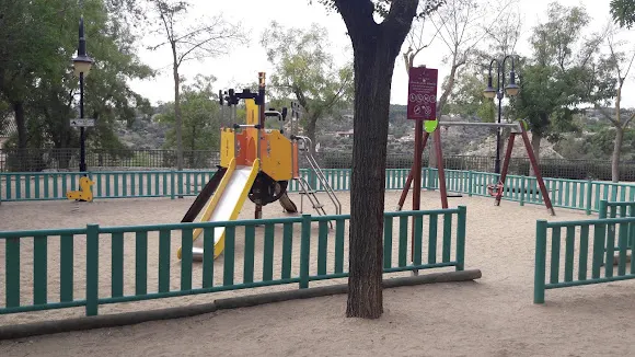 Área de Juegos Infantiles