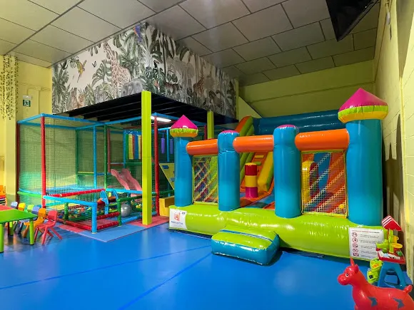 Kids Club Coria (parque de bolas) - Coria del Rio