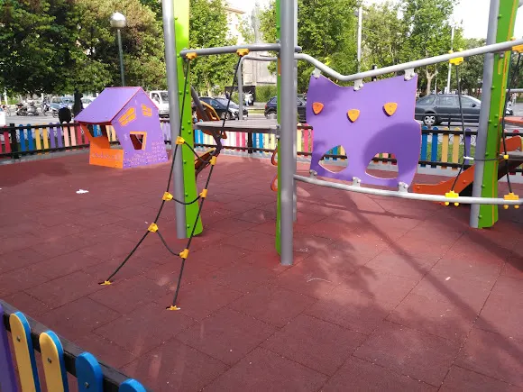 Parque Infantil Plaza San Francisco - Zaragoza