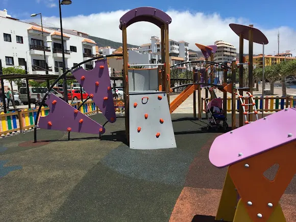 Parque infantil Plaza de Los Pescadores - Candelaria