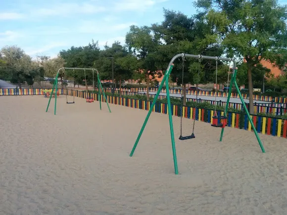 Area De Juegos Infantiles