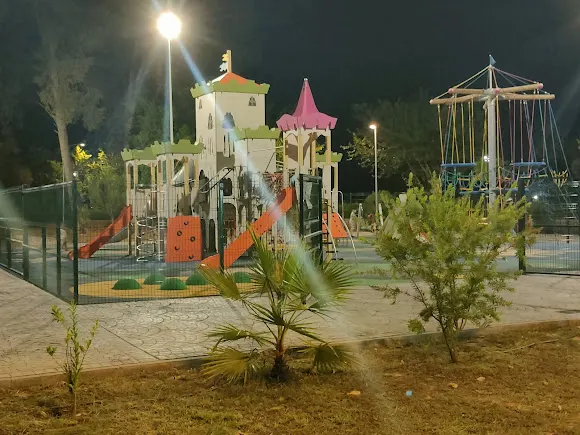 Parque infantil "Fernando Prieto Pérez" - Hornachuelos