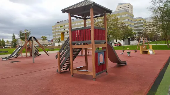 Parque infantil 176 - Vitoria-Gasteiz