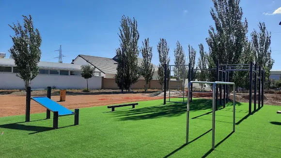 RESTAUPARK, S.L. - Parques Infantiles y Mobiliario Urbano - Peligros
