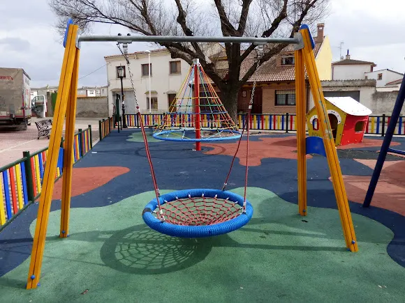Parque Infantil "Casa de Cultura" - Aldeamayor de San Martin
