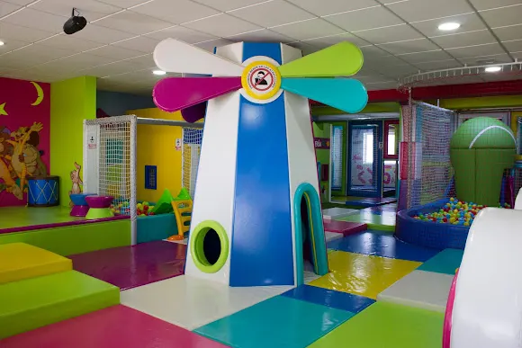 Milano parque infantil - Torrevieja