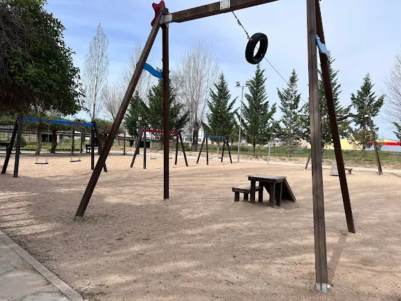 Parque infantil - Burgo de Osma-Ciudad de Osma