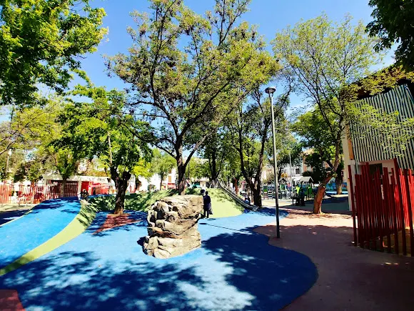 Zona Infantil Parque Ramón Santaella - Parque infantil en Baena
