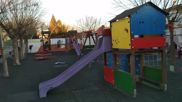 Parque Infantil Avda Caparacena - Atarfe