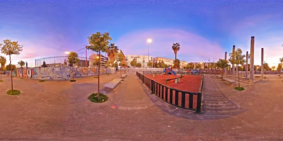 Parque infantil Casiodoro de Reina - Sevilla