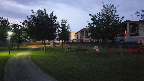 Parque infantil vecindario Verntallat - Les Preses