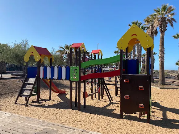 Parque infantil - Parque infantil en Guia de Isora