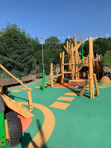 Plaça del Riu- Parc infantil Boí - Parque infantil en Vall de Boi (La)