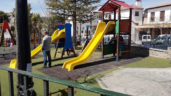 Parque Infantil de la Fortaleza - Huetor de Santillan