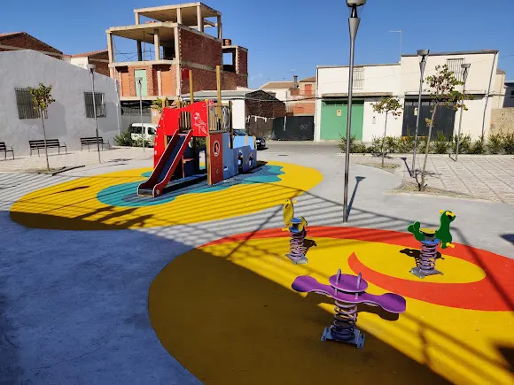 Parque infantil Isabel la Católica - Torre del Campo