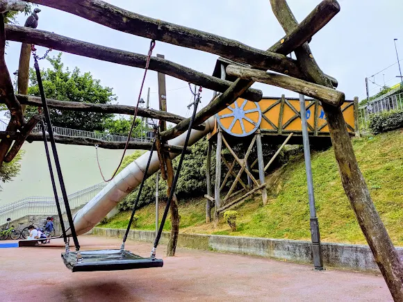 Parque Barco Pirata/ Pirata Itsasontziaren parkea - Bilbao