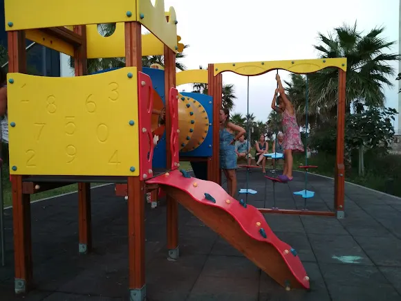 Parque infantil - Torrevieja