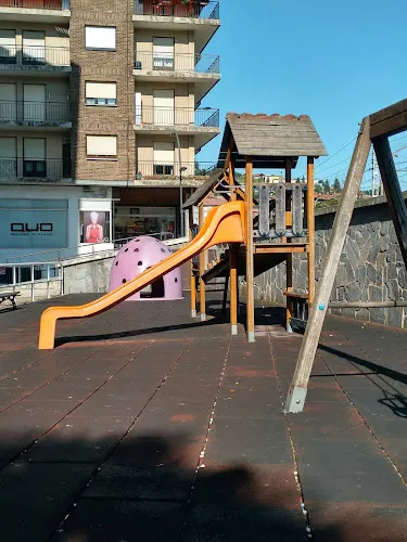 Secundino Esnaola Parkea