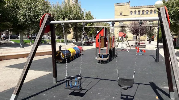 Parque Infantil Ramón y Cajal - Ayerbe