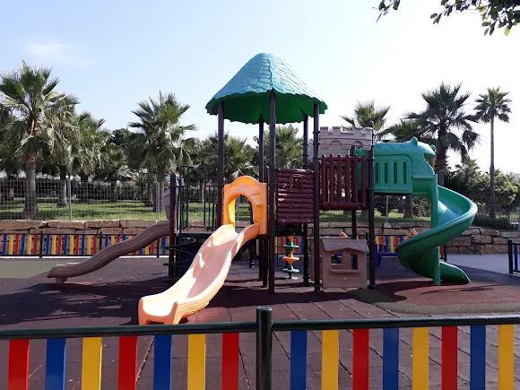 Parque Infantil Público - Parque infantil en Marbella