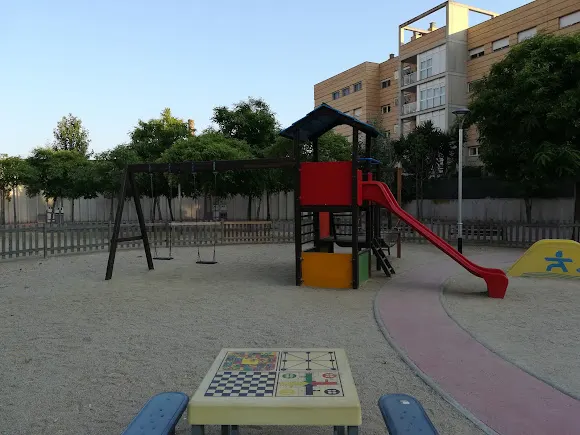 Parque Infantil de La Plaza de los Segadores - Montgat