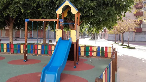 Parque Infantil Plaza Garrigues Walker